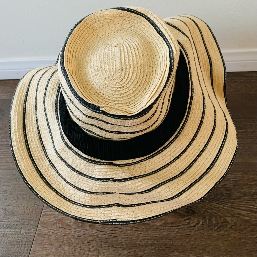 August Sun hat - Picture 5 of 10